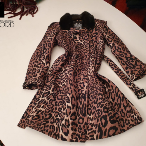 Cappotto tessuto leopardo + collo visone
